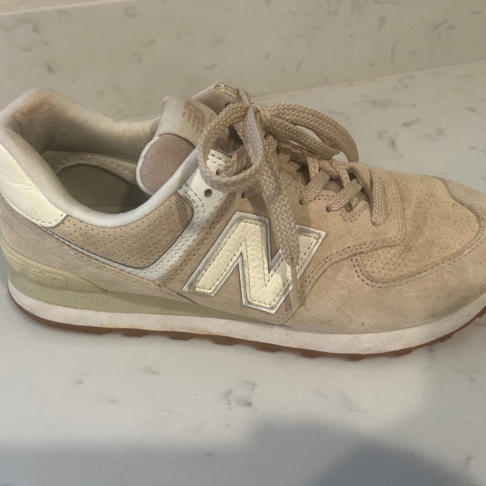 Women's New Balance 574